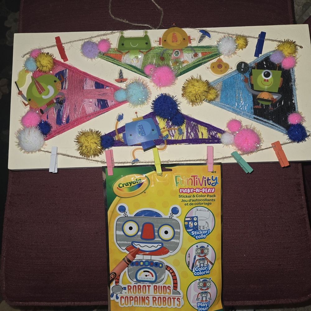 Crayola Funivity Robot Buds Sticker and Color Pack